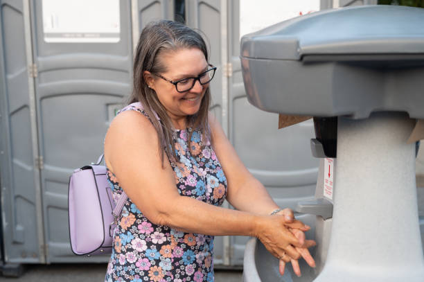 Best Portable toilet rental cost  in Sedgwick, KS